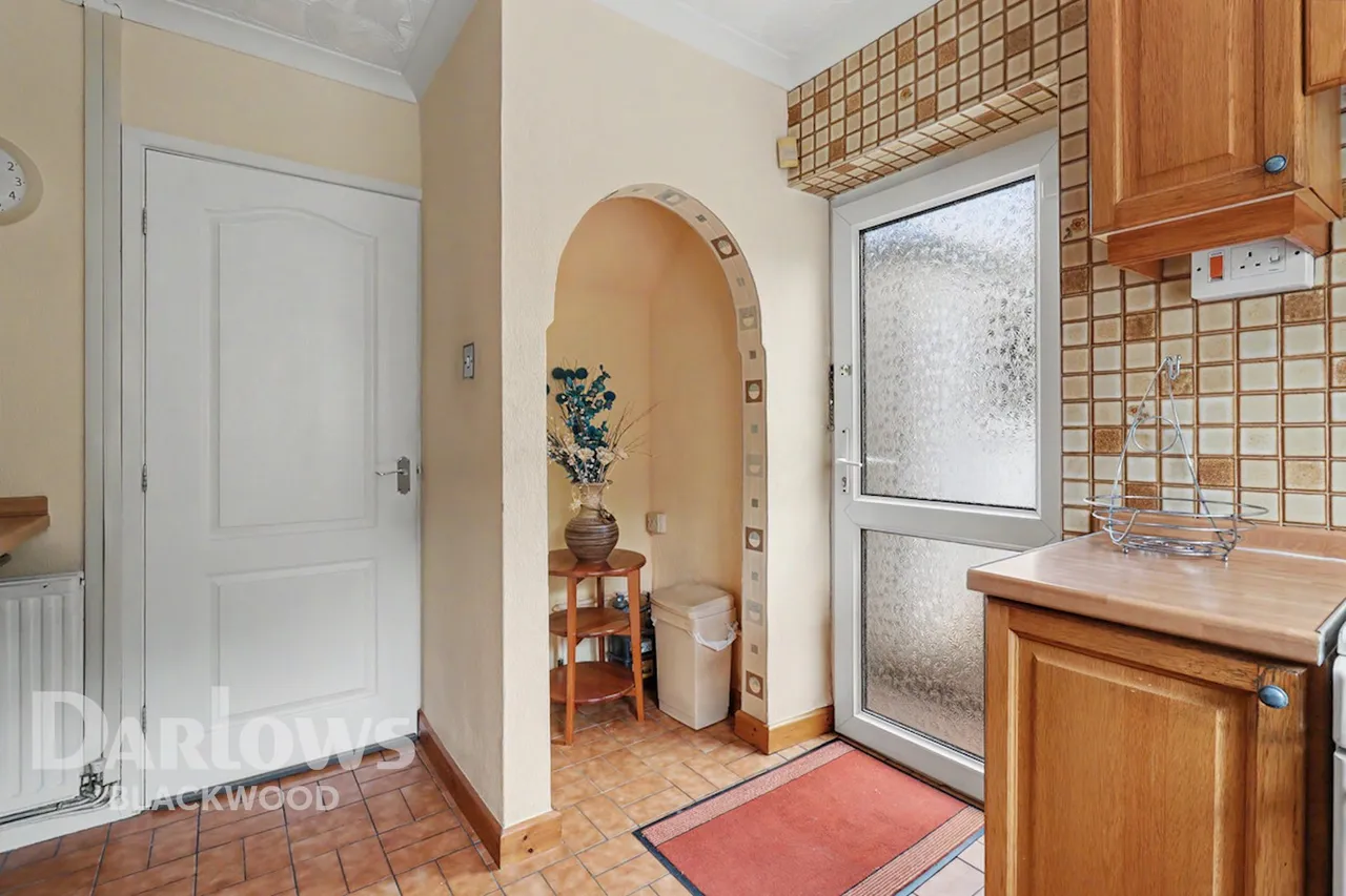 Crown Lane, Blackwood, photo 9