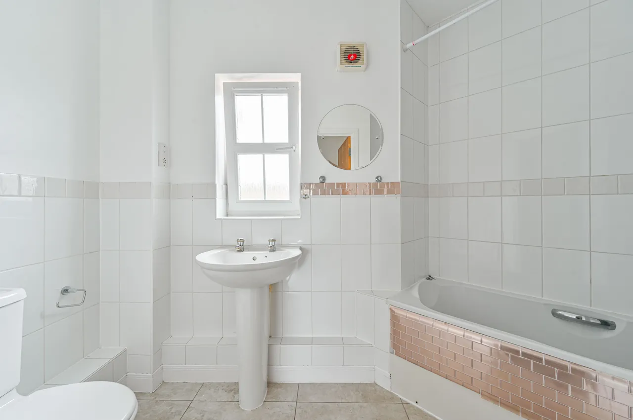 London, SE28, photo 12