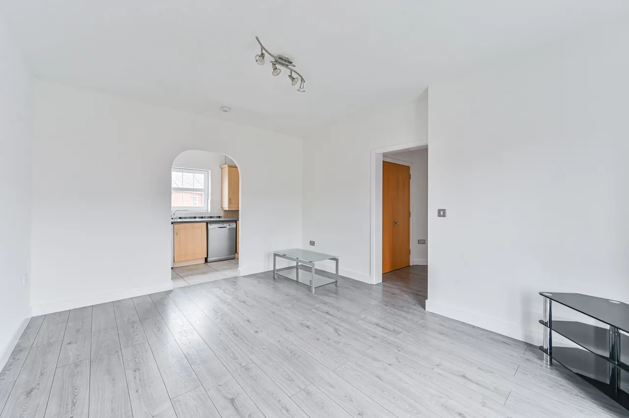 London, SE28, photo 2