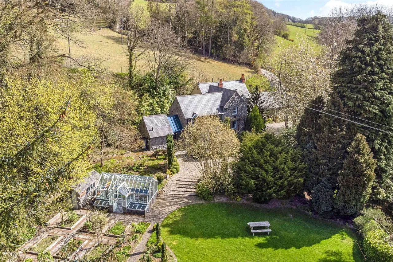 Cyffylliog, Ruthin, Denbighshire, LL15 2DL, photo 2