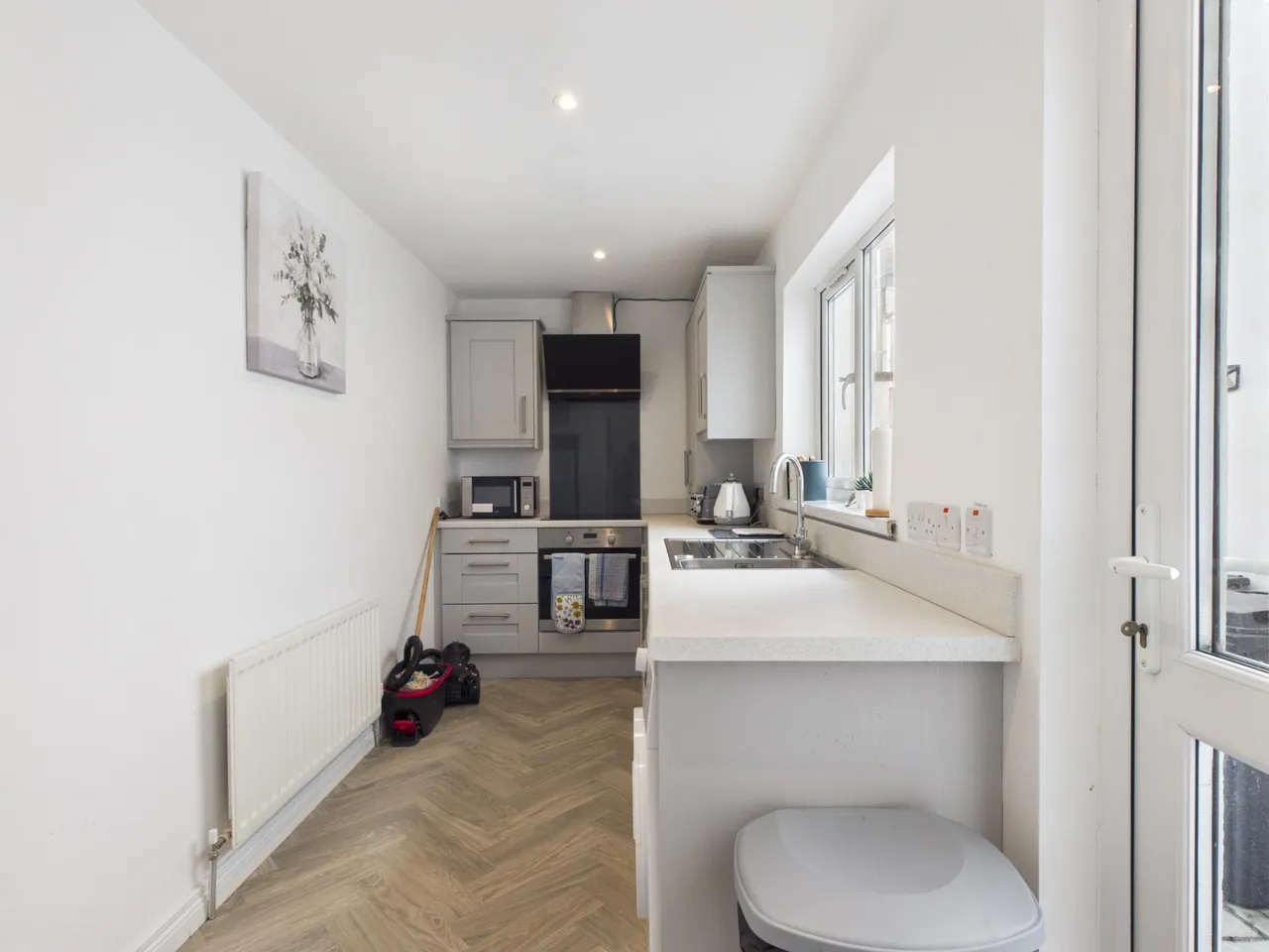 Ravenhill Street, Belfast, BT6, photo 10