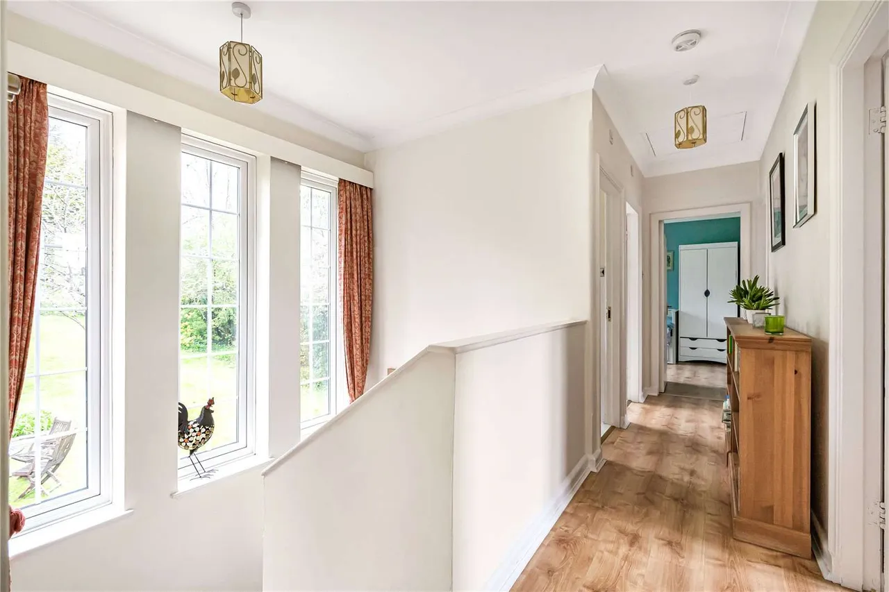 Ashcombe Road, Dorking, Surrey, RH4 1LX, photo 9