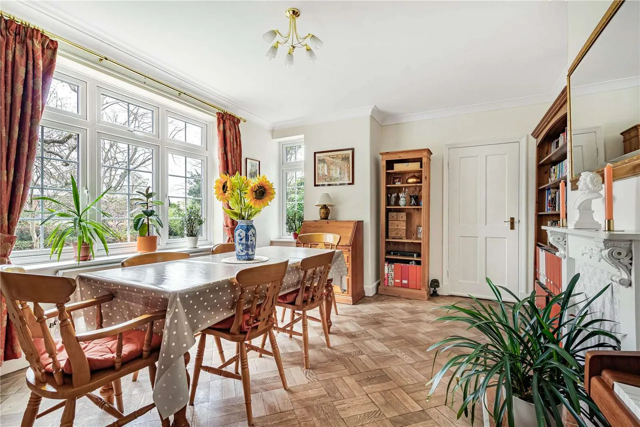 Ashcombe Road, Dorking, Surrey, RH4 1LX, photo 5