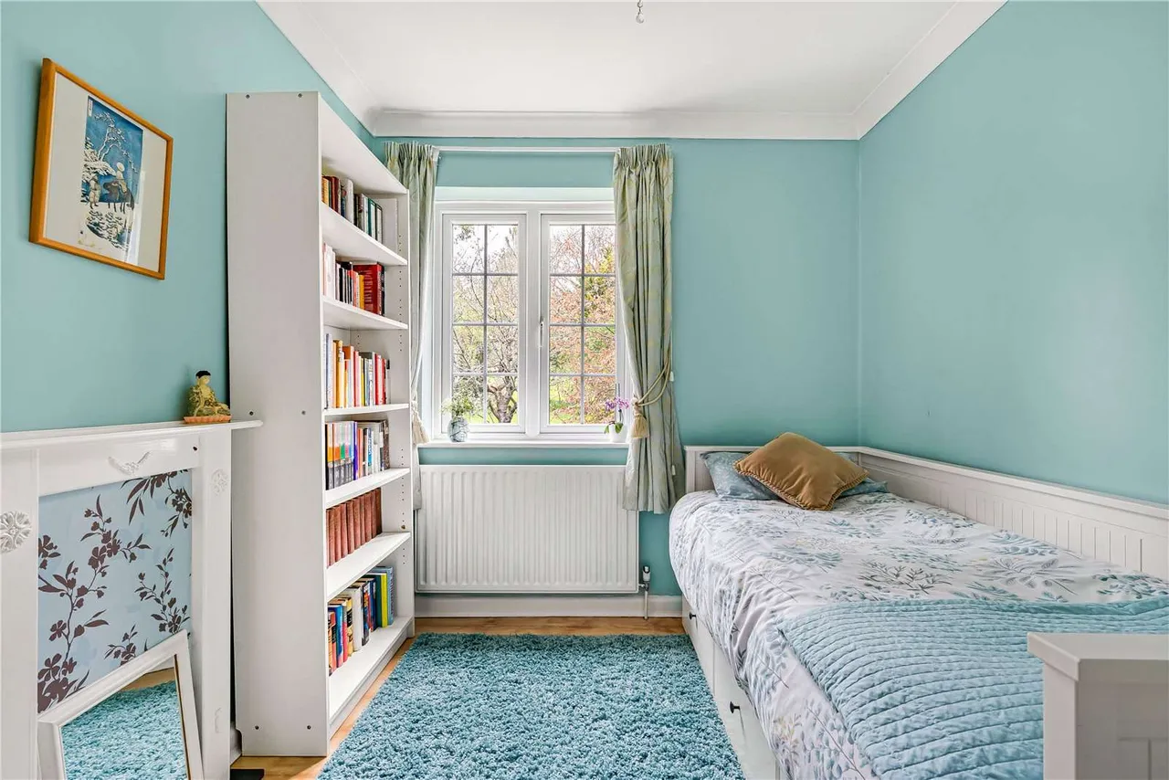 Ashcombe Road, Dorking, Surrey, RH4 1LX, photo 12