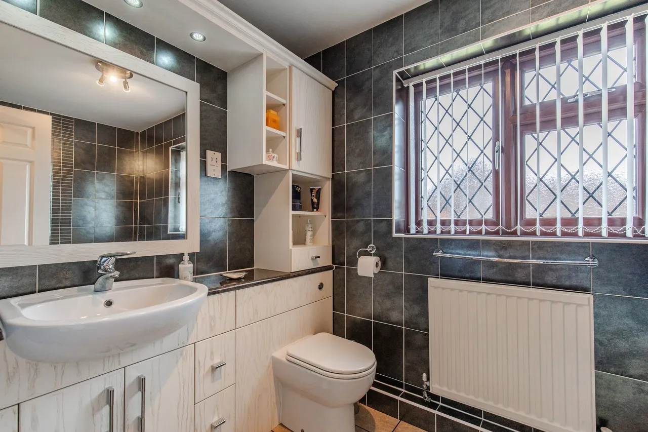 Spacious Living in Thorpe End, photo 15