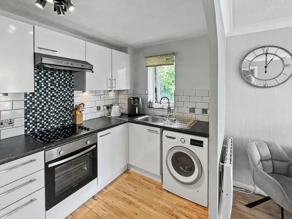 Gandon Vale, High Wycombe HP13 5LG, photo 6