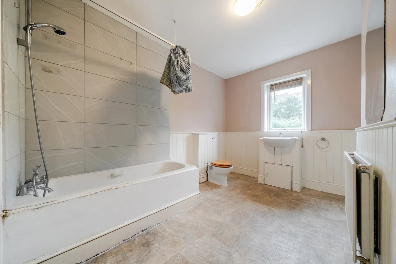 Thanet Road, DA8, photo 14