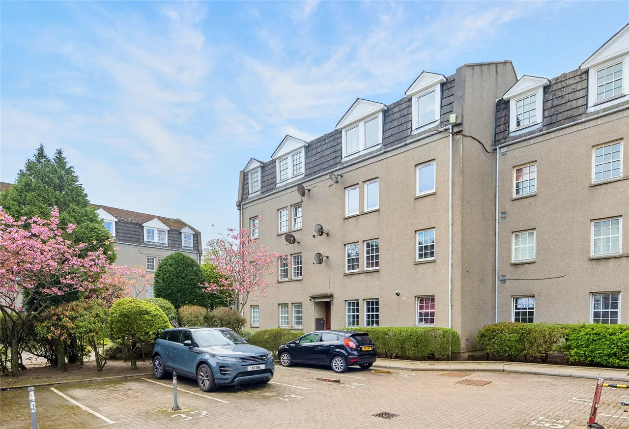 2 bed flat for sale, Rose Street, Aberdeen, AB10