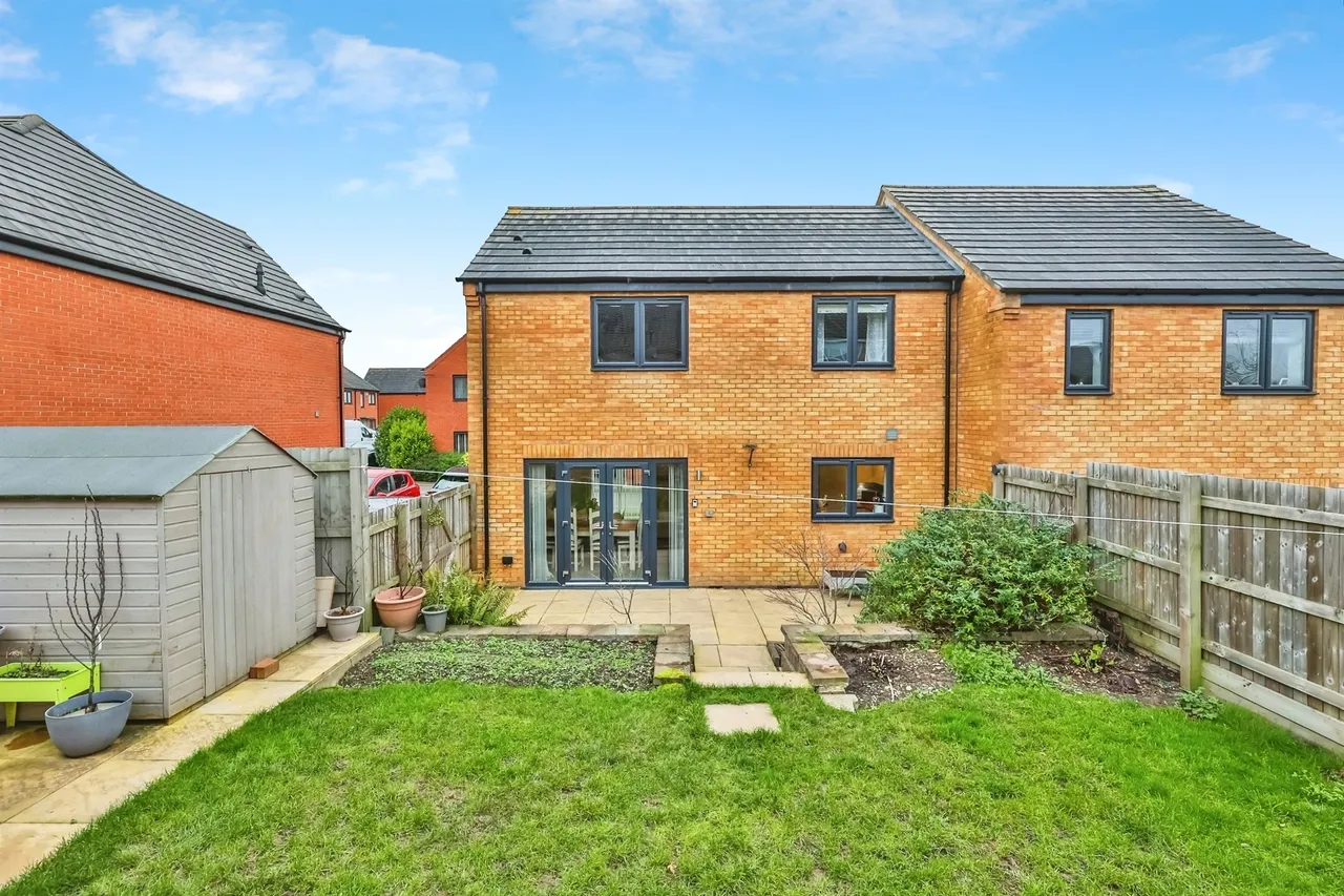 Garner Road, Giltbrook, Nottingham, photo 2