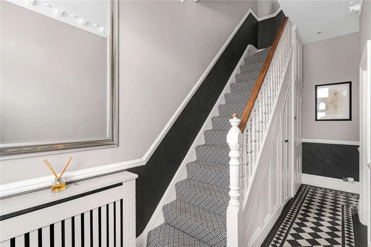 Drayton Road, London, W13 0LD, photo 2