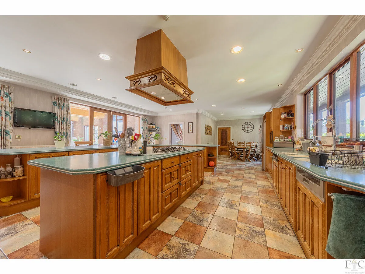 Knighton Grange Road, Leicester, LE2, photo 10