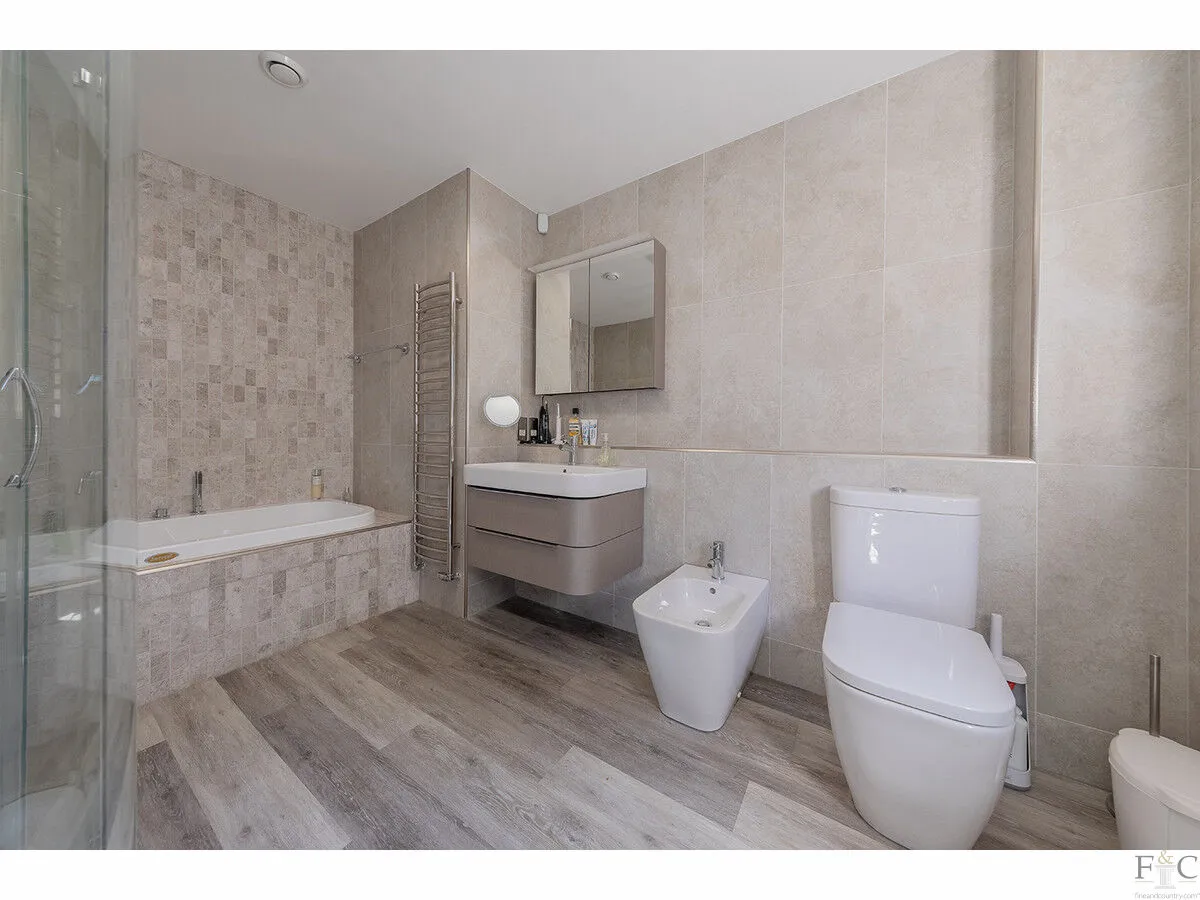 Knighton Grange Road, Leicester, LE2, photo 30