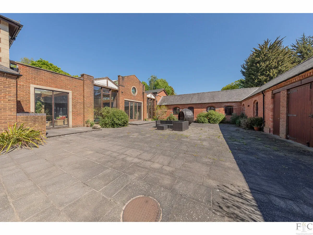 Knighton Grange Road, Leicester, LE2, photo 34