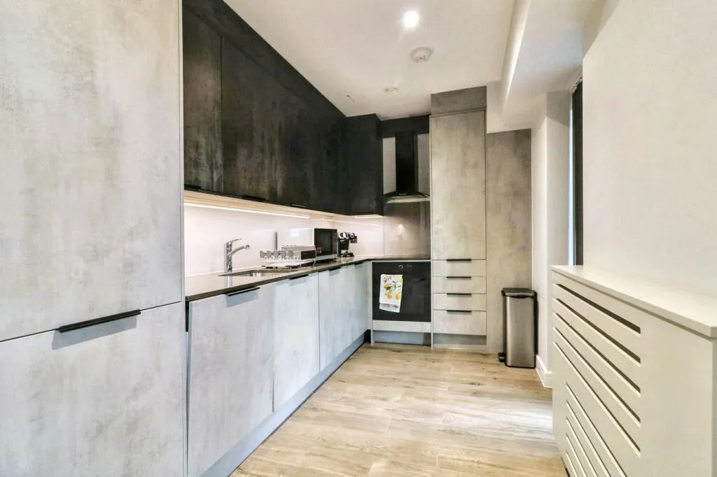 2 bed flat to rent, The Hyde, Colindale, NW9