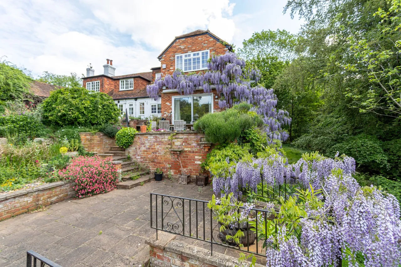Poor Ridge Cottage The Ridges, Finchampstead, Wokingham, RG40 3SL, photo 5
