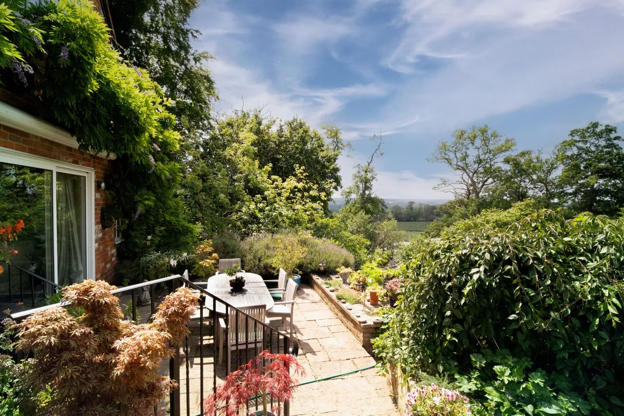 Poor Ridge Cottage The Ridges, Finchampstead, Wokingham, RG40 3SL, photo 12