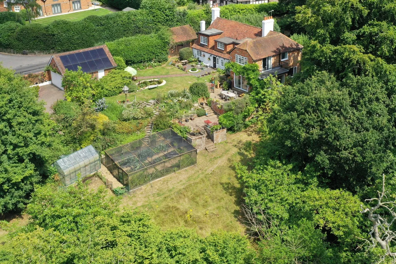 Poor Ridge Cottage The Ridges, Finchampstead, Wokingham, RG40 3SL, photo 15