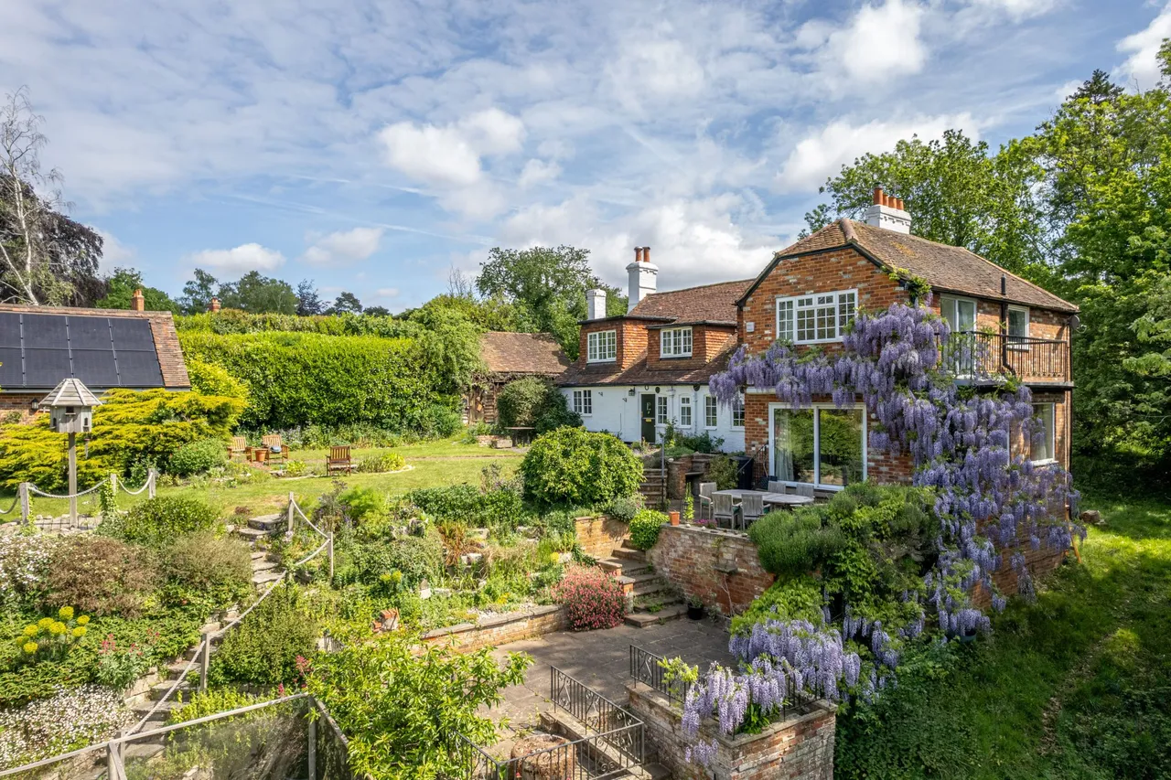 Poor Ridge Cottage The Ridges, Finchampstead, Wokingham, RG40 3SL, photo 6