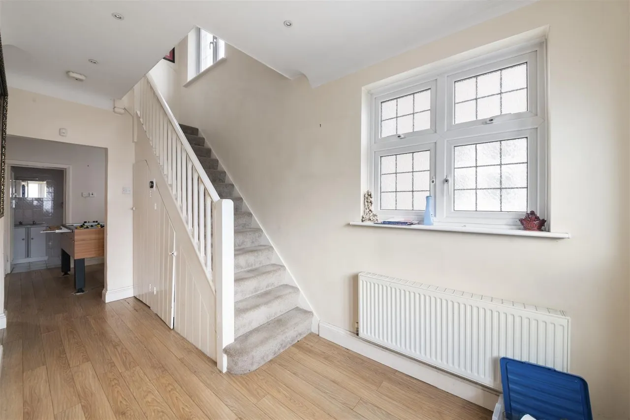 Shelley Crescent, Hounslow, photo 7