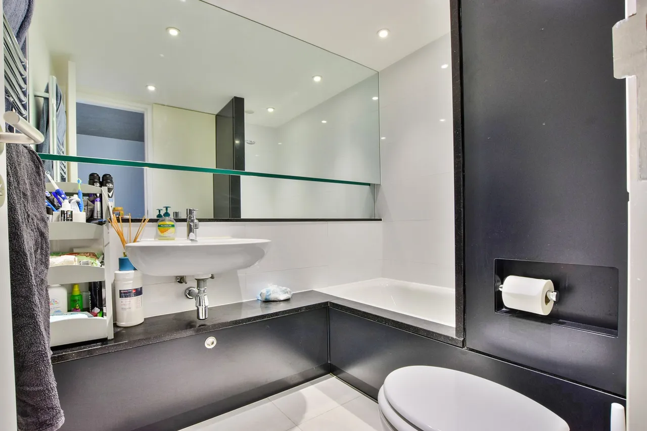 Woodfield Road, Altrincham, WA14, photo 8