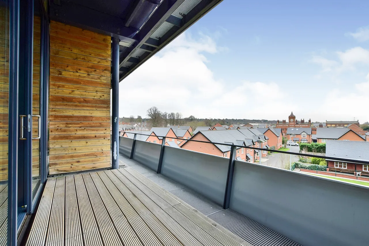 Woodfield Road, Altrincham, WA14, photo 11