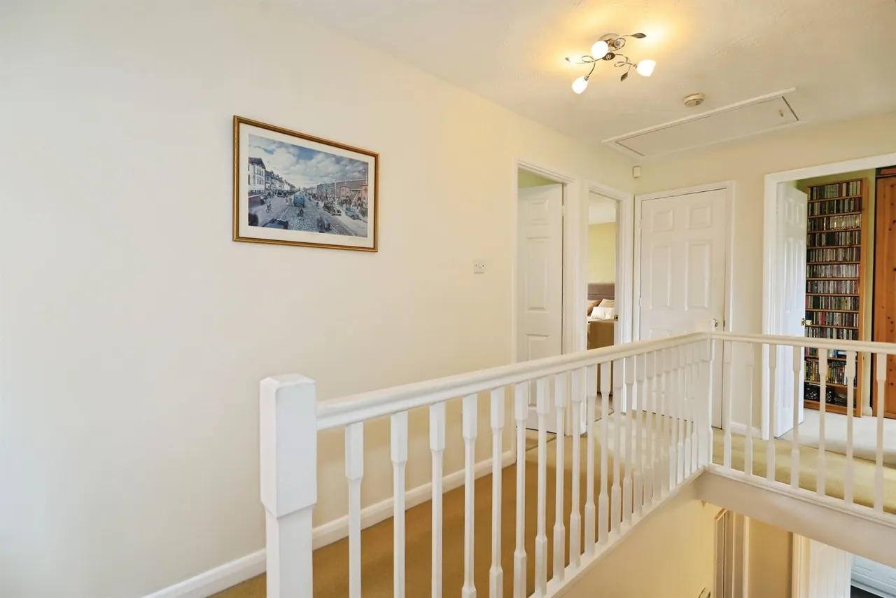 Ewloe Close, Kidderminster, photo 12