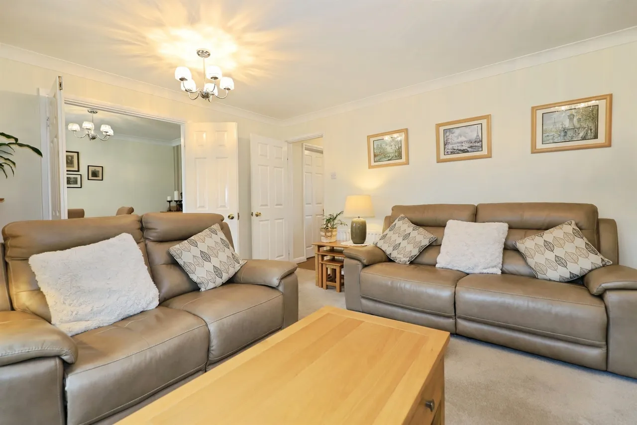 Ewloe Close, Kidderminster, photo 7