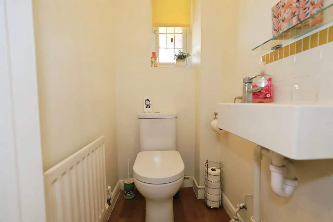 Ewloe Close, Kidderminster, photo 8
