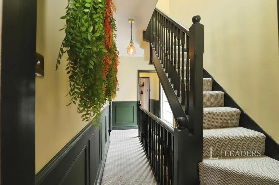 Kings Road, Stamford, PE9, photo 13