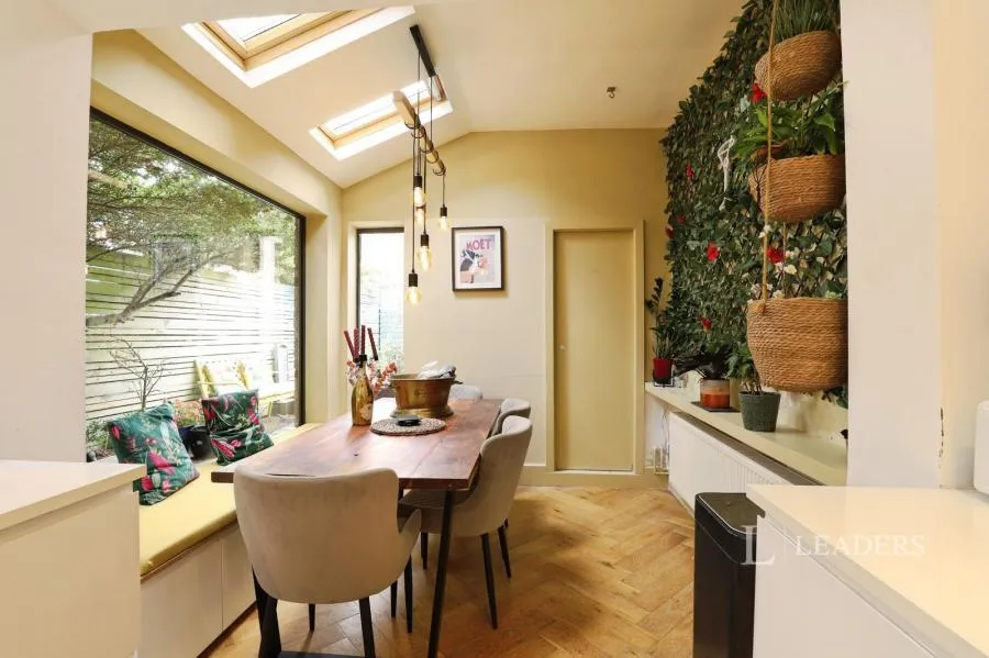 Kings Road, Stamford, PE9, photo 5