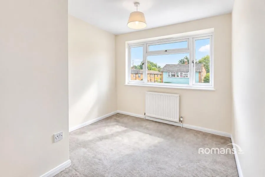 Savay Close, Denham, UB9, photo 7