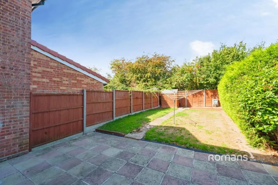 Savay Close, Denham, UB9, photo 9