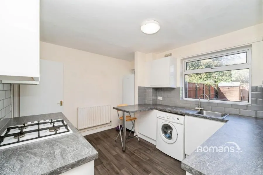 Savay Close, Denham, UB9, photo 2