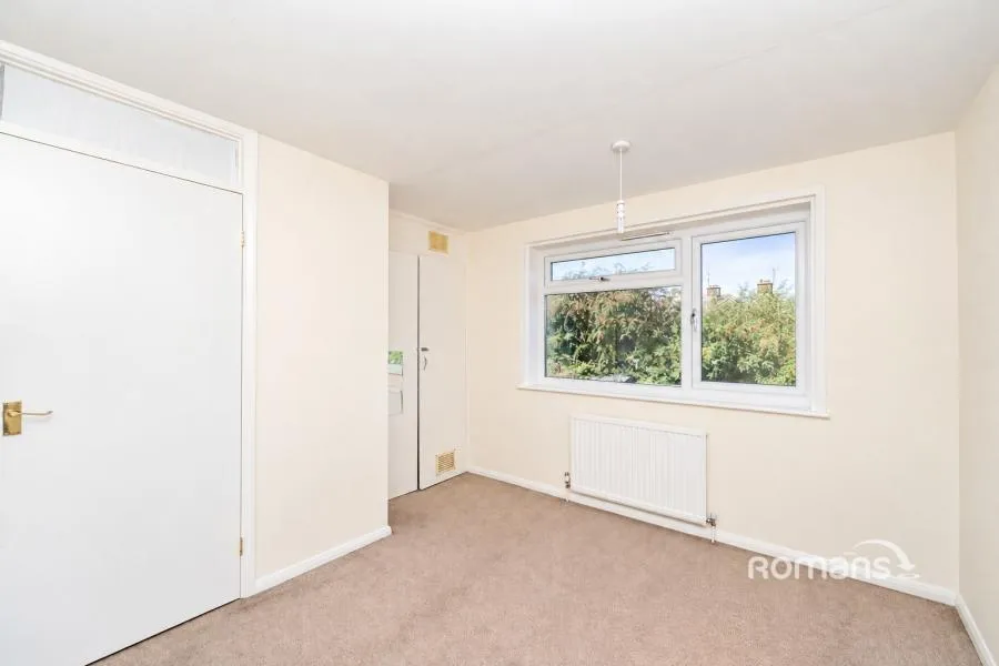 Savay Close, Denham, UB9, photo 6