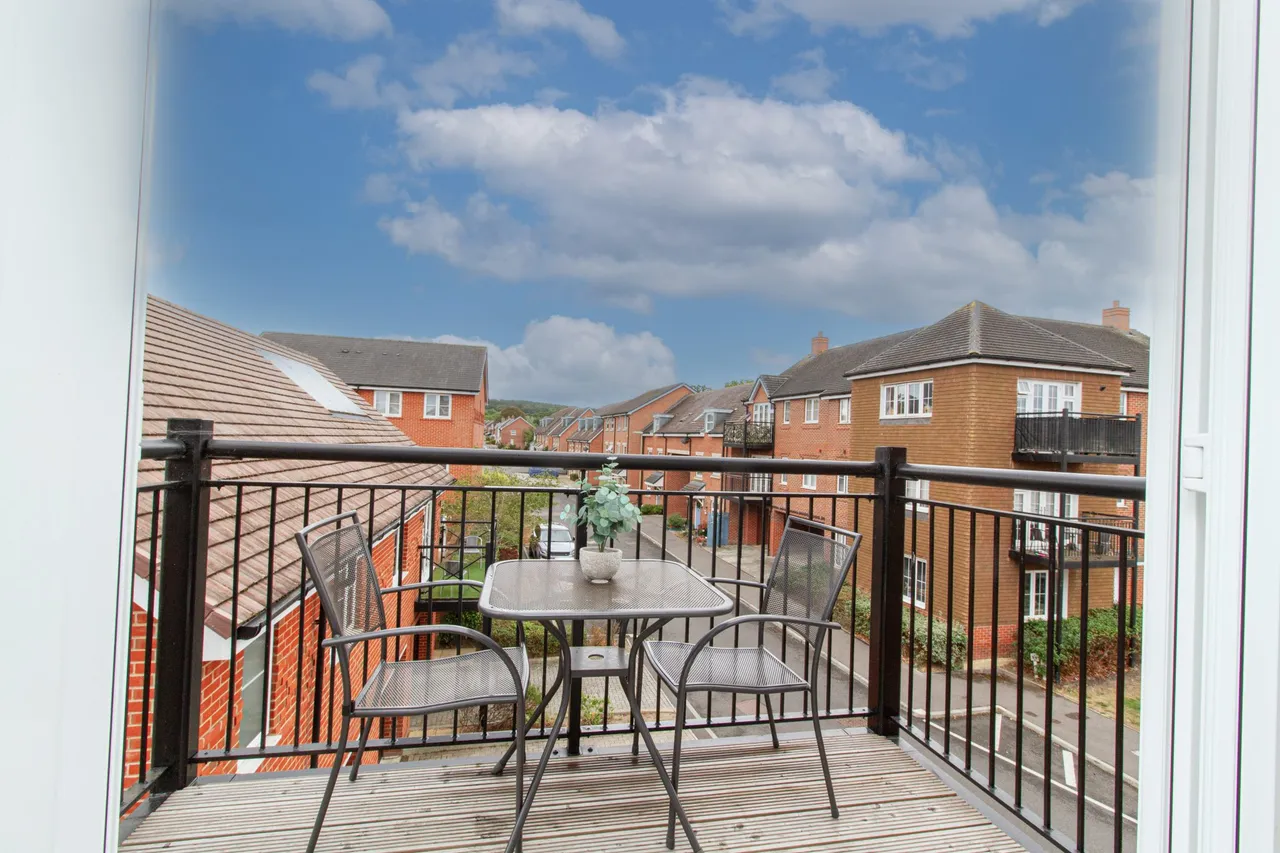 Sayers House Newton Drive, Church Crookham, Fleet, GU52 8BL, photo 6