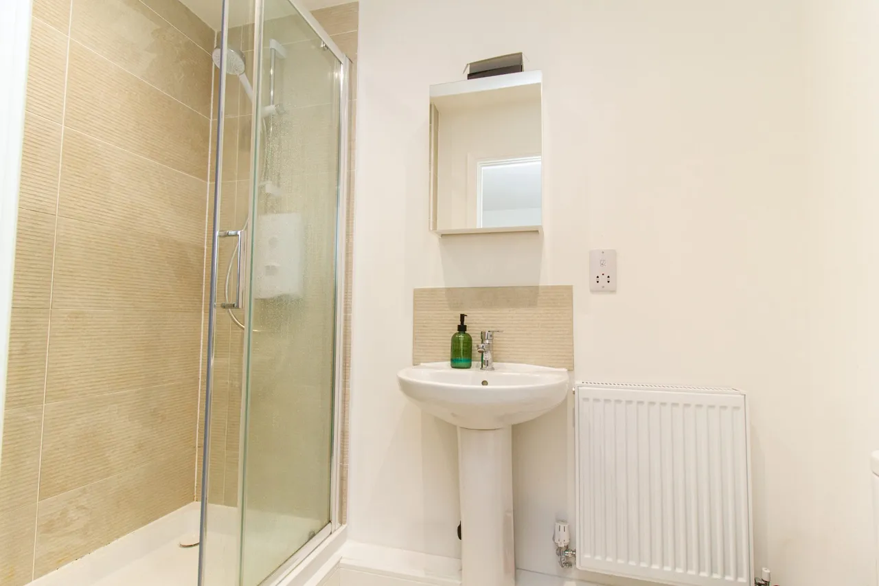 Sayers House Newton Drive, Church Crookham, Fleet, GU52 8BL, photo 8