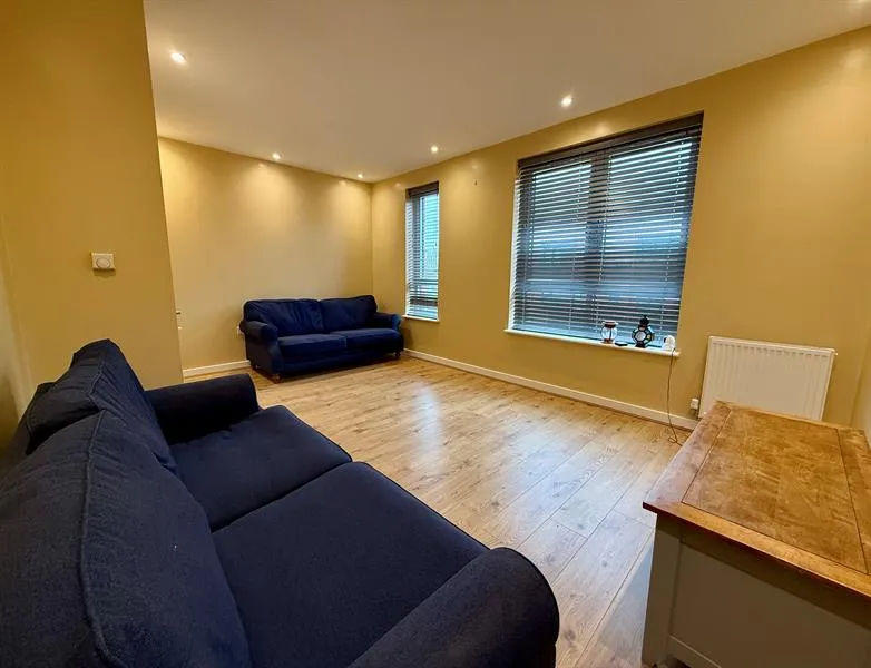 Pennington Gardens, Cheadle, photo 10