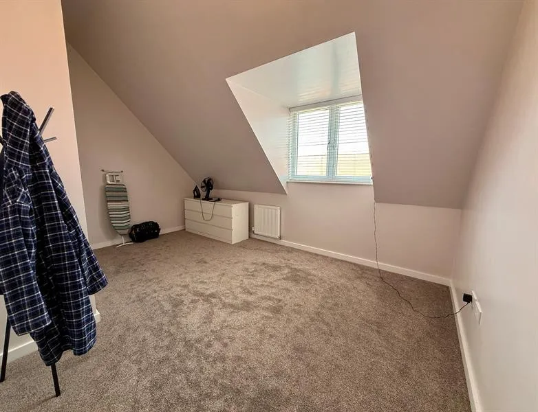 Pennington Gardens, Cheadle, photo 15