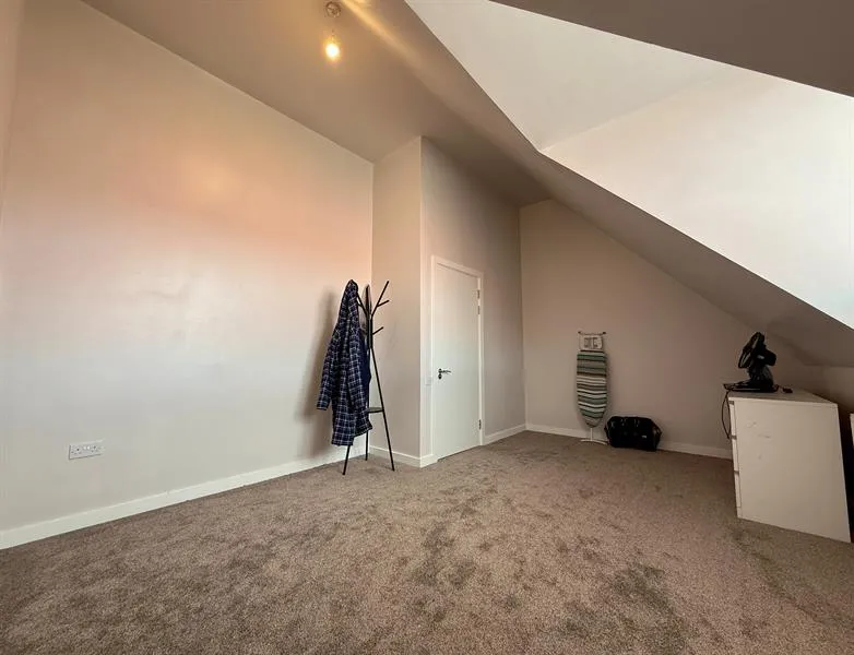 Pennington Gardens, Cheadle, photo 16