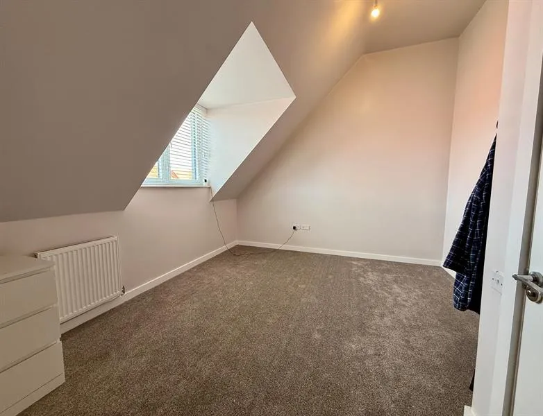Pennington Gardens, Cheadle, photo 17