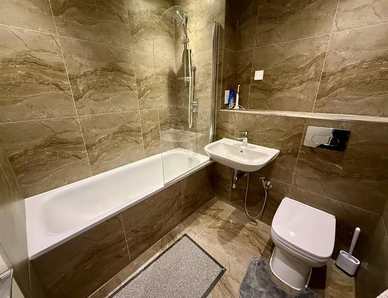 Pennington Gardens, Cheadle, photo 11