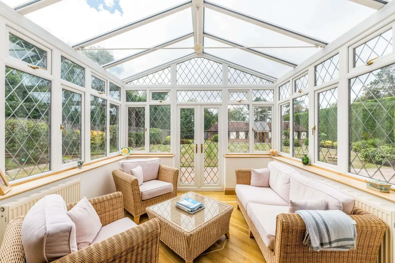 Station Road, Woldingham, Caterham, Surrey, CR3 7DE, photo 8