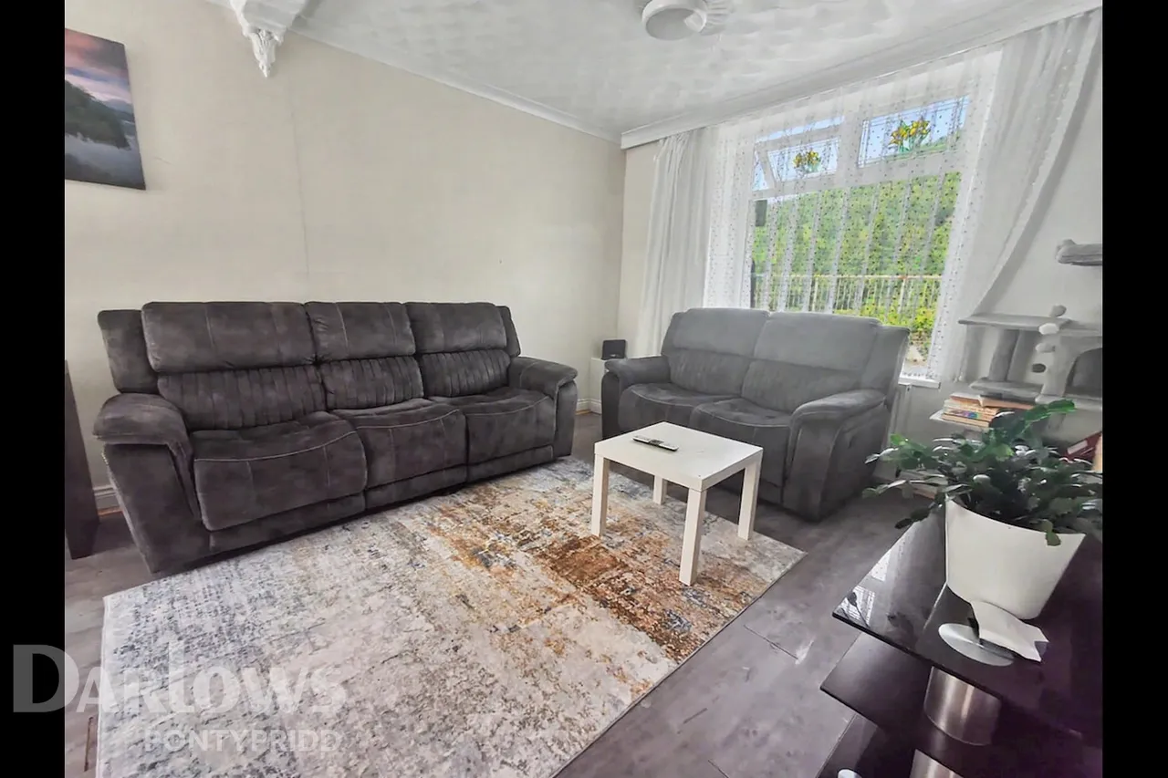 Harcourt Terrace, Mountain Ash, photo 4
