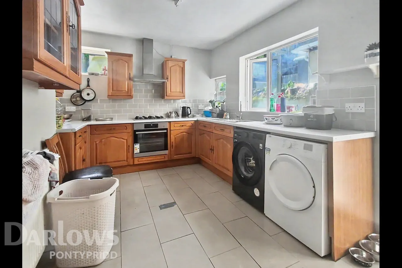 Harcourt Terrace, Mountain Ash, photo 5