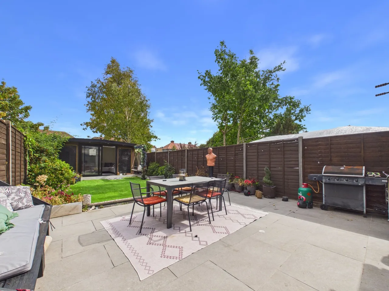 Feltham, Middlesex, photo 19