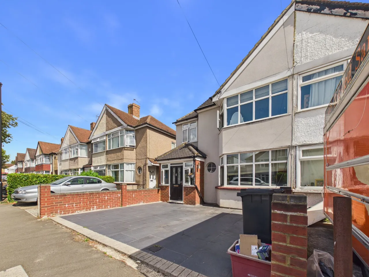Feltham, Middlesex, photo 21