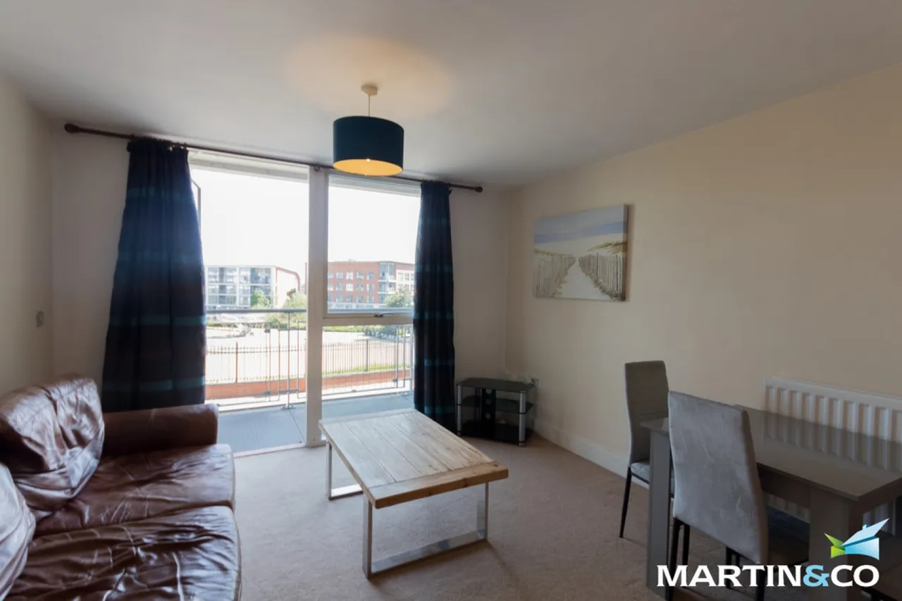 Longleat Avenue, Park Central, B15, photo 4
