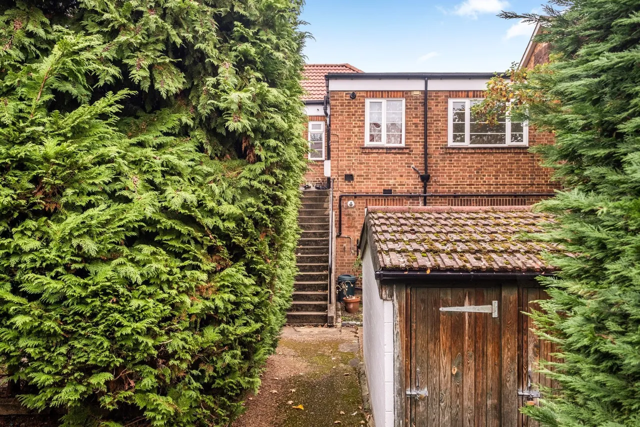 Southfield Road, London, W4, photo 6