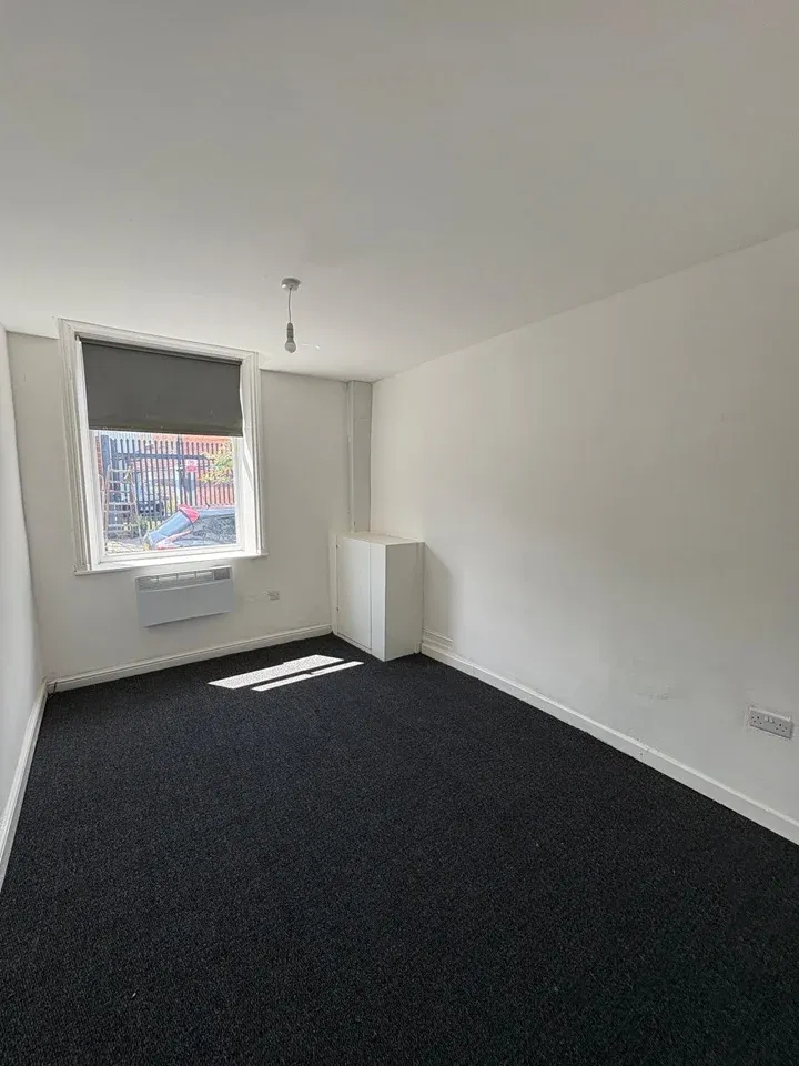 Meadow Street, Hyde, SK14, photo 5