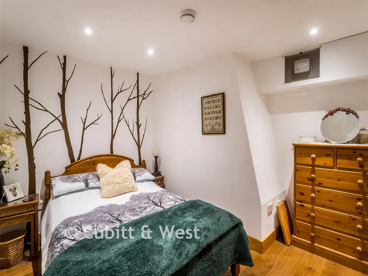 High Street, Arundel, BN18, photo 9